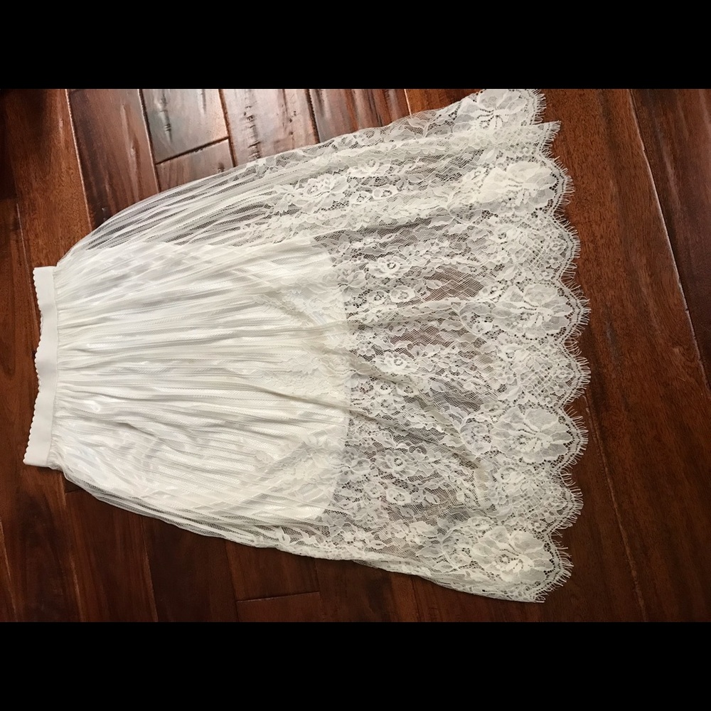 Elegant White Lace Midi Skirt